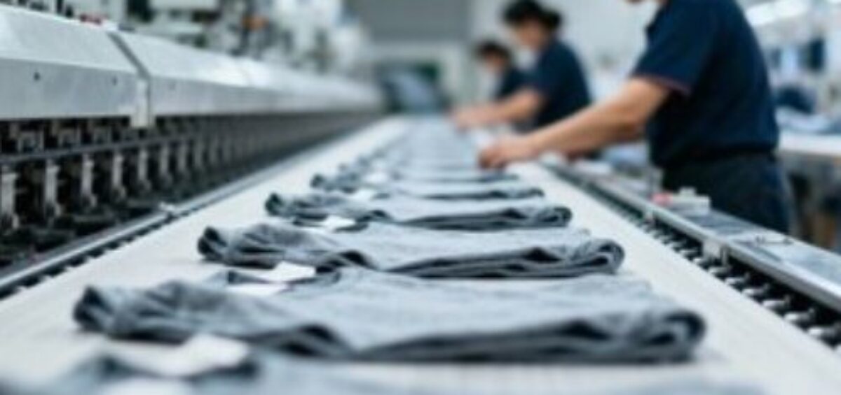 Verifica tecnica autenticità prodotto moda: dettagli, etichette e materiali | Fabrizio Fava Verifica tecnica autenticità prodotto moda: dettagli, etichette e materiali